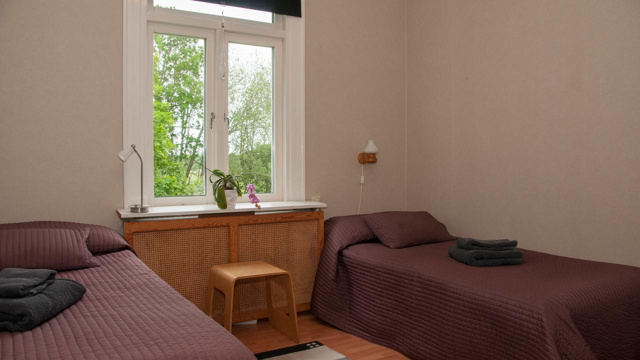 Ekeby I Bro Bed & Breakfast エクステリア 写真