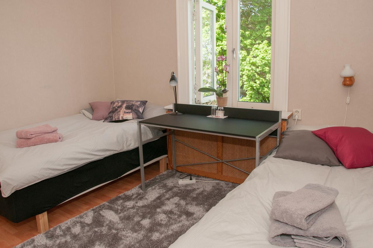 Ekeby I Bro Bed & Breakfast エクステリア 写真